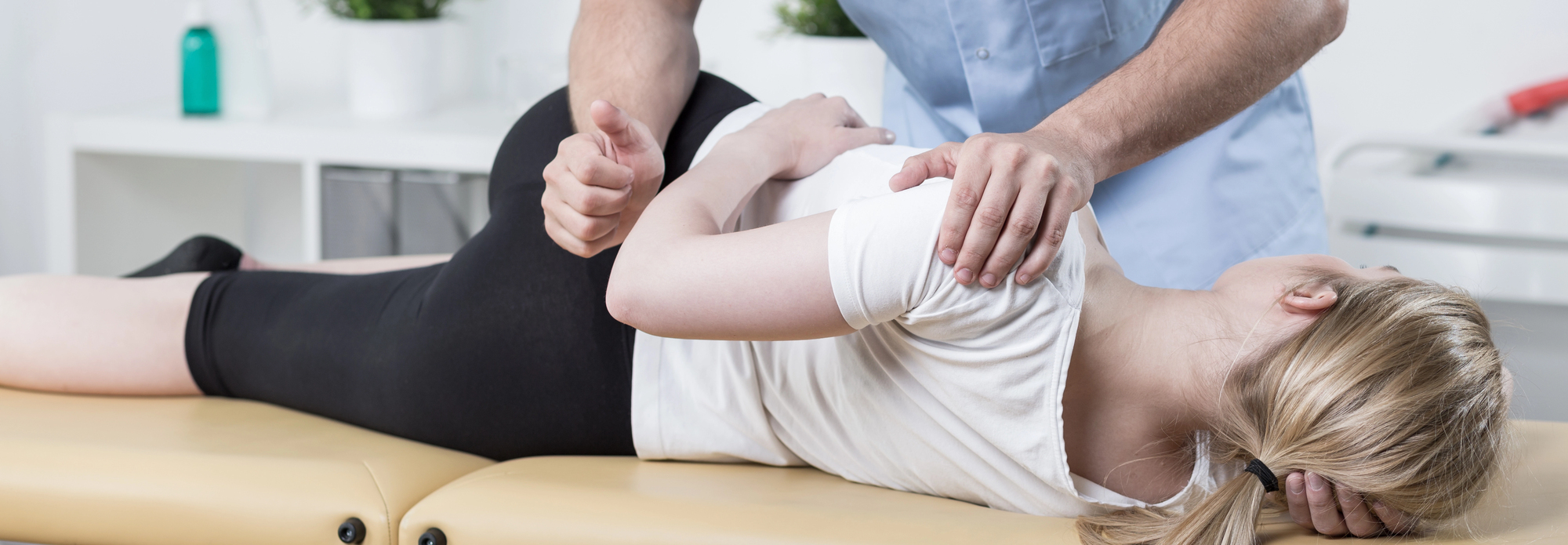 Featured image for “Fisiatra, fisioterapista, osteopata, massofisioterapista o chinesiologo? La guida definitiva per scegliere la figura professionale giusta per te.”